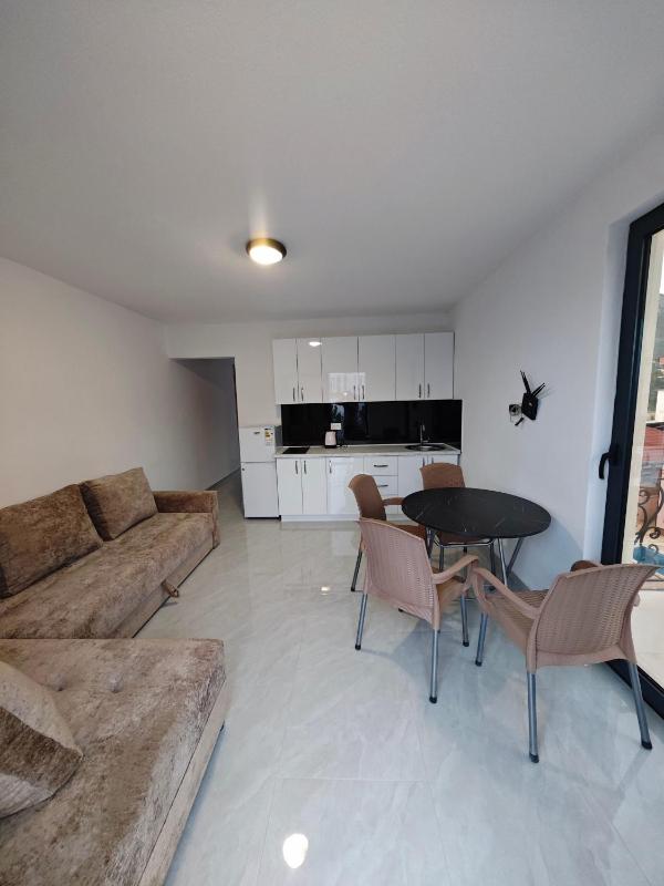 Azur Apartments Bar - image 5