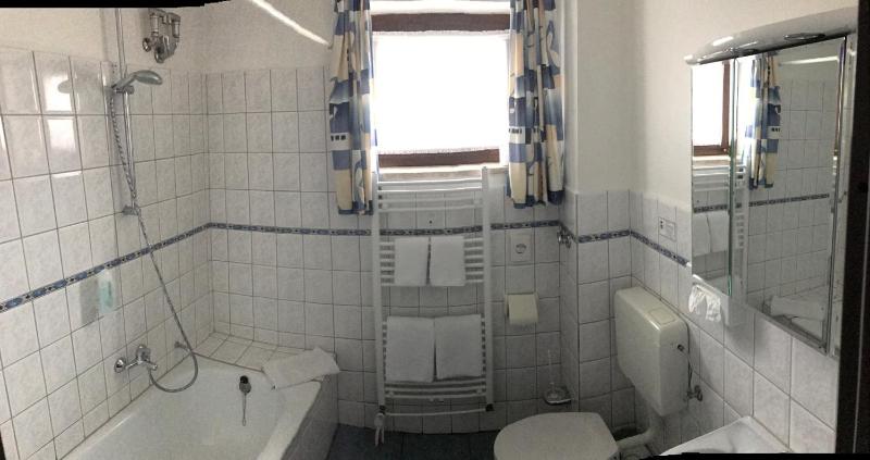 Double Room image 2