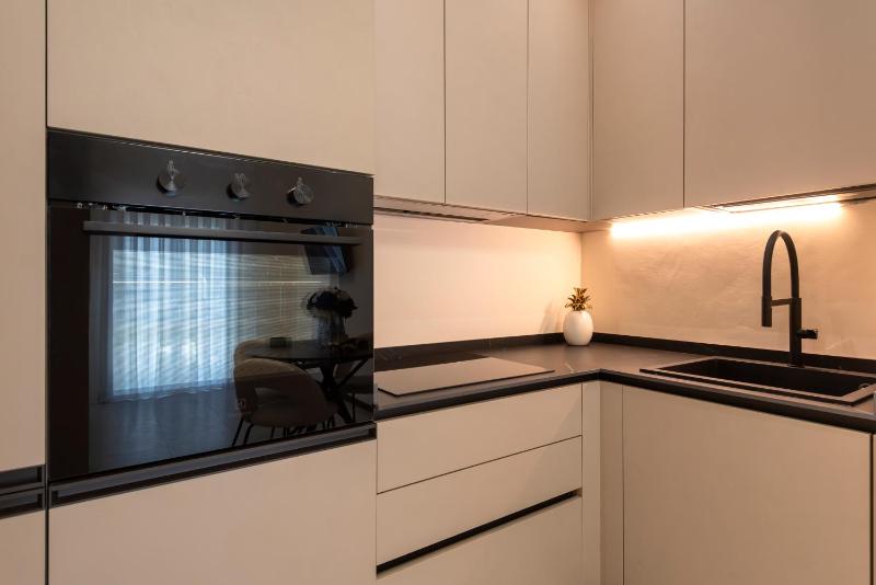 Queen Margaret Boutique Apartment - image 18