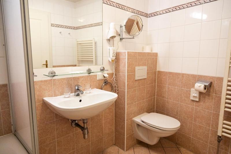 Suite Hotel 900m zur Oper - image 14