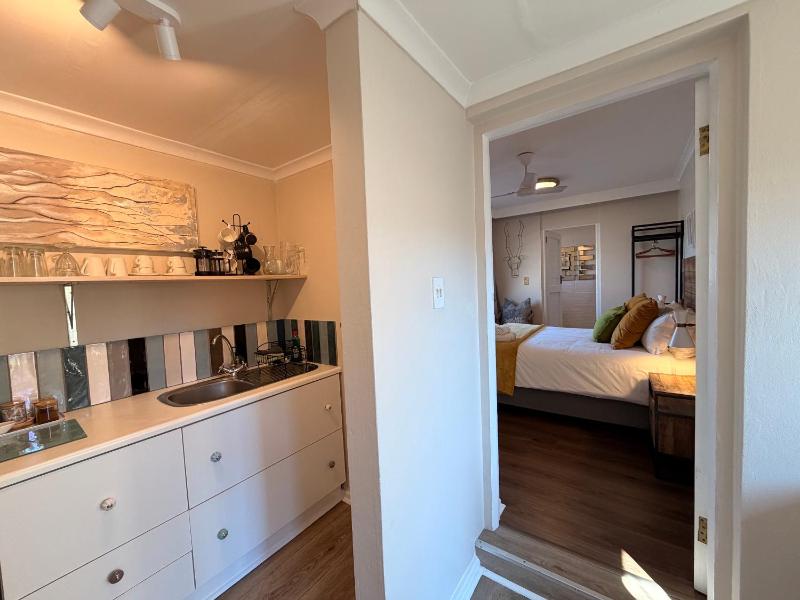 Dolphin Circle Bed and Breakfast - image 15