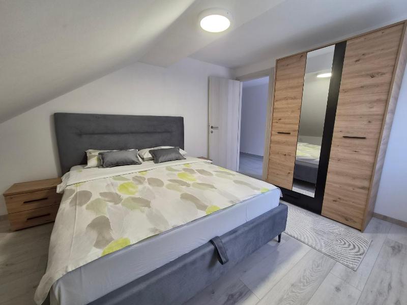 Apartmani Neno - image 11