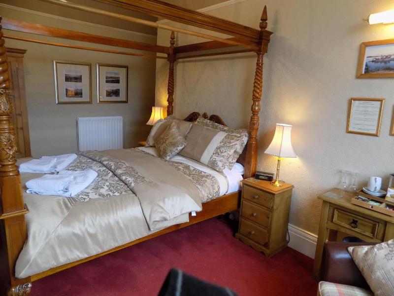 Deluxe Double Room image 3