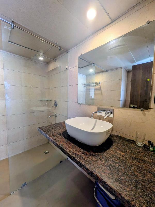 Majestic Aloha Ganga View Apartment - image 13