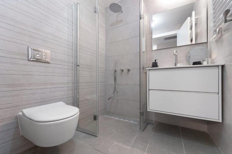 Luxury 2BDR In The Heart Of Jerusalem - image 12