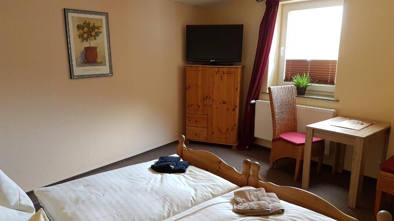 Double or Twin Room image 2