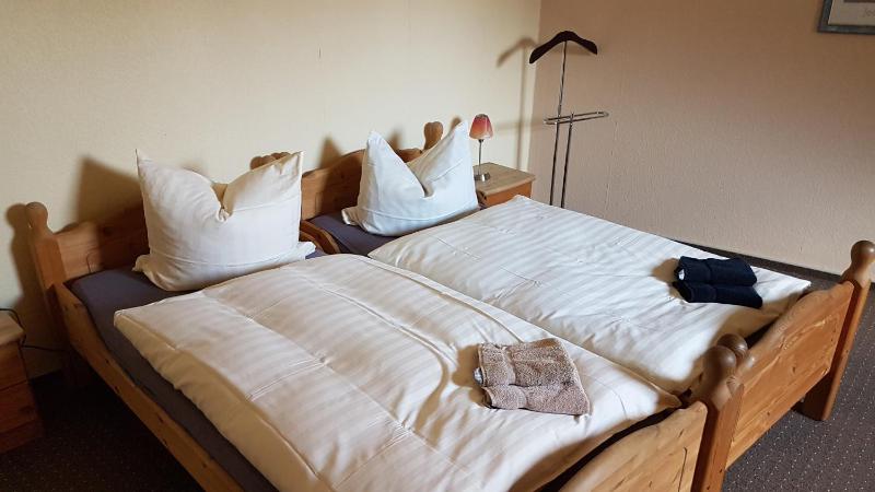 Double or Twin Room image 3