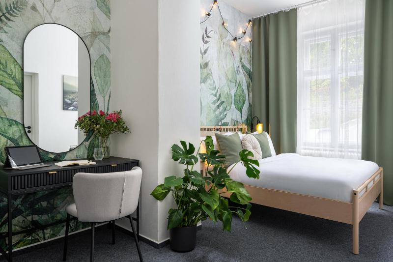 Hotel Botanica by goodnite cz - image 39
