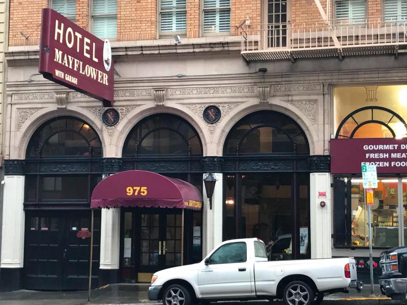 Mayflower Hotel - image 13