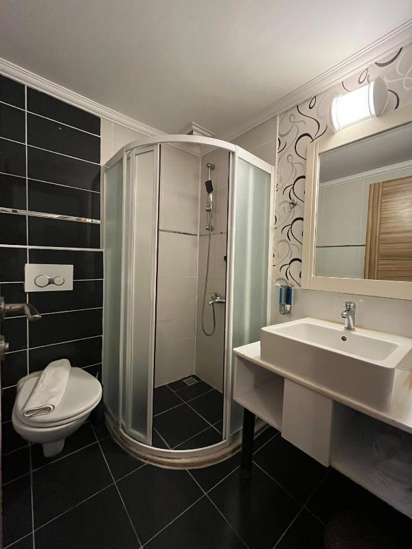 Uğur Otel - image 18
