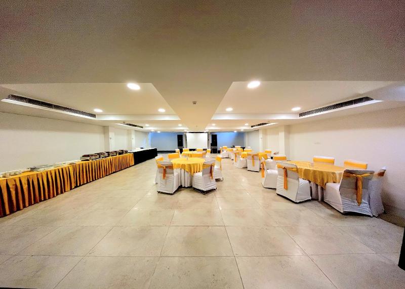 Hotel Oasis One - image 14