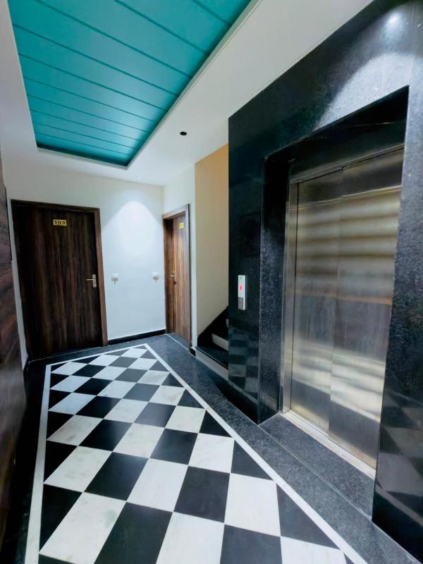 HOTEL VRINDA 966O9O1OO6 Old city Just 750mtr from City palace By SK - image 9