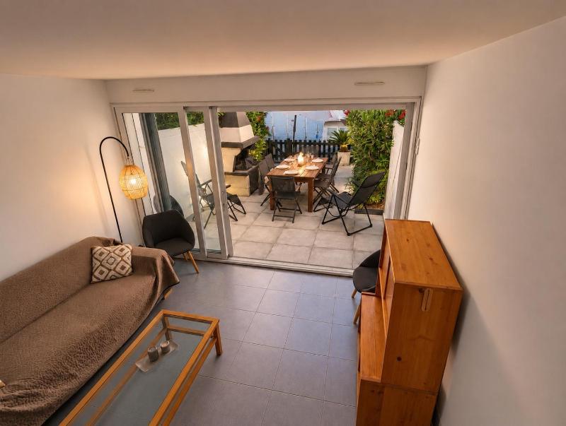 Marina d'exception grande terrasse et vue panoramique - image 18
