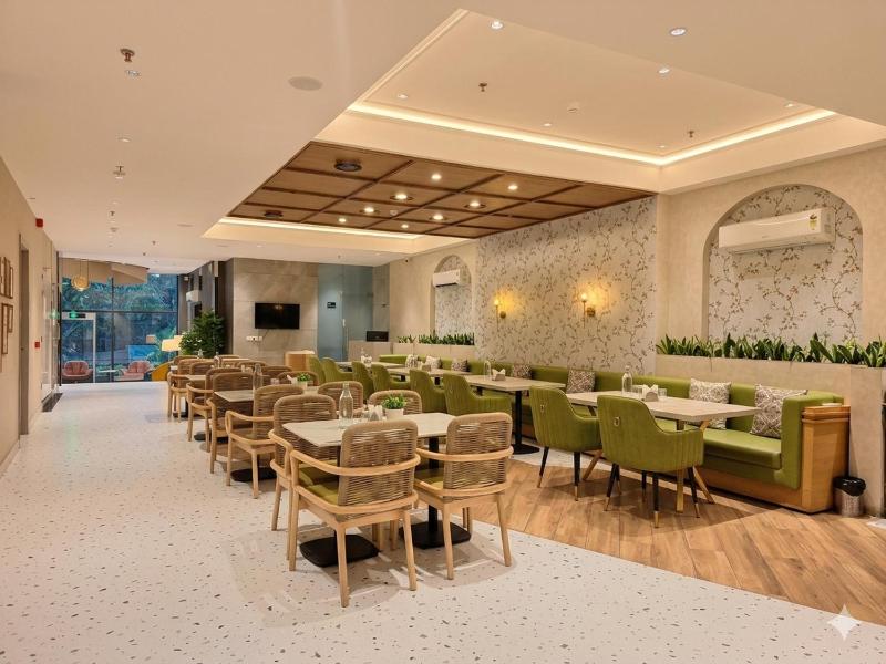 IVA Premium Delhi Airport - FREE Airport Drop - image 43