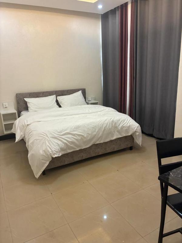 City centre Apartment - image 4