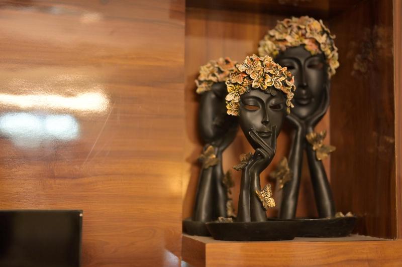 skyNest stays couple friendly near cyber hub and galleria - image 13