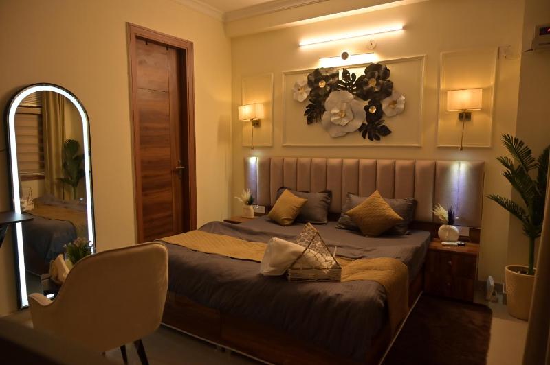 skyNest stays couple friendly near cyber hub and galleria - image 10