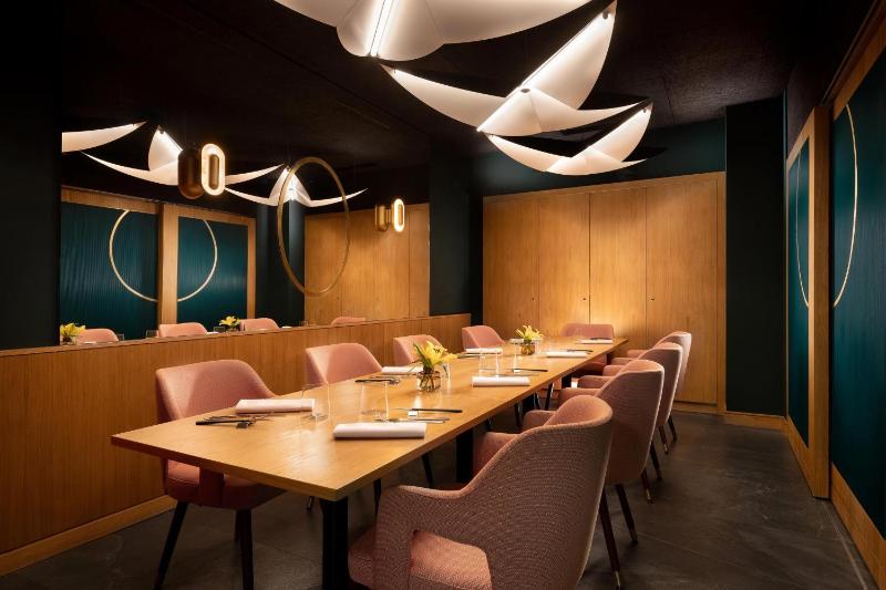 Sheraton Grand Warsaw - image 10