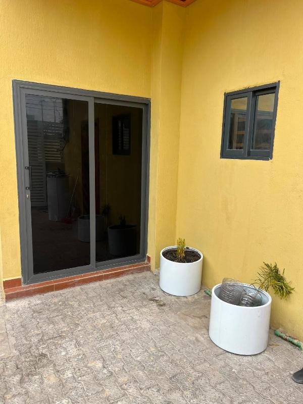 LH Accommodation - image 9