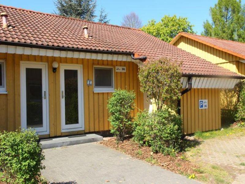 Urlaub im Grünen - Doppelbungalow mit Terrasse im Ferienpark Mirow - image 24