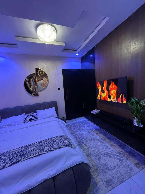 Bloom Shortlet Apartment - image 5