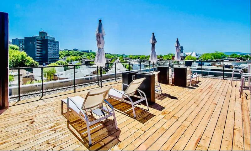 Le201 Condo Chic Free Parking - image 10
