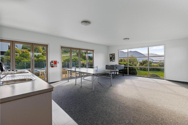 Alpine Vista with Mountain Views Pool and Spa - image 5