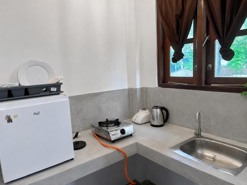 Home in Central Ahangama - image 9