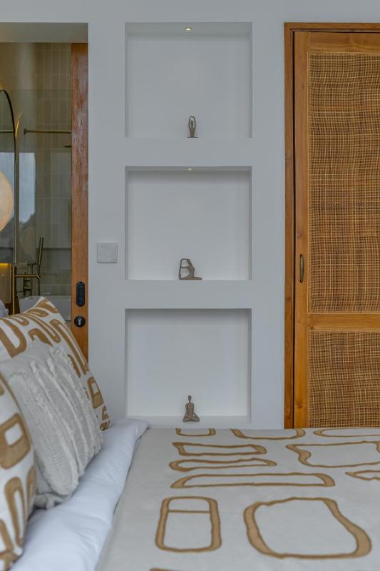 Puri Bintang - Stylish 2BR Villa with Private Pool in Canggu - image 16