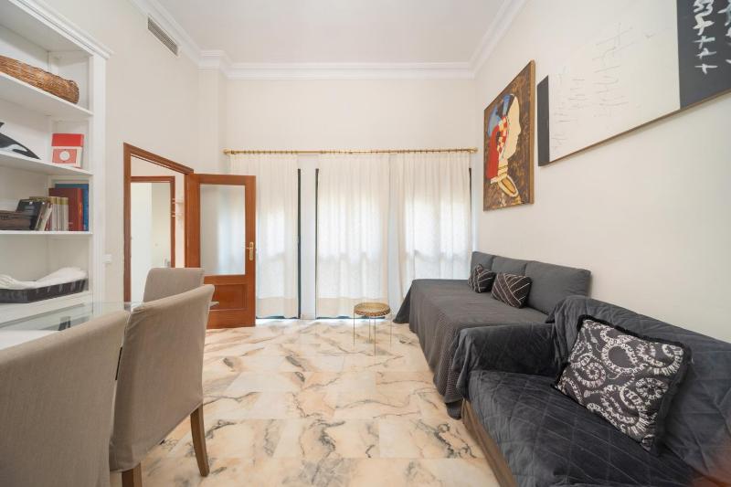 Wellhome Sevilla Centro - image 8