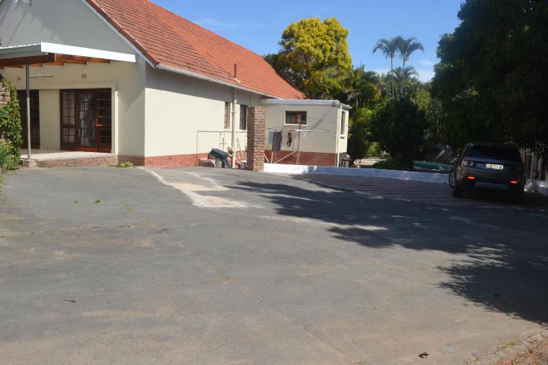 Cycad Lodge - image 10