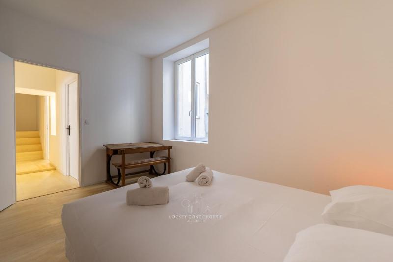 Loft duplex au coeur de La Rochelle - image 8
