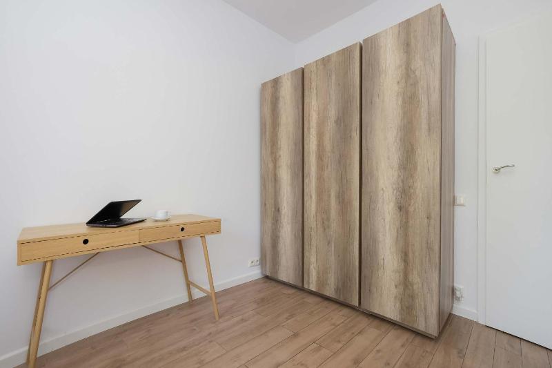Comfortable Apartment with a Balcony Near the Airport by Noclegi Renters - image 12