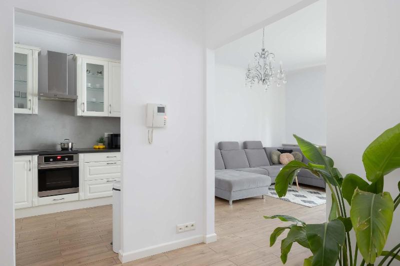 Comfortable Apartment with a Balcony Near the Airport by Noclegi Renters - image 8