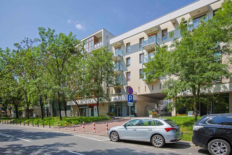 Comfortable Apartment with a Balcony Near the Airport by Noclegi Renters - image 16