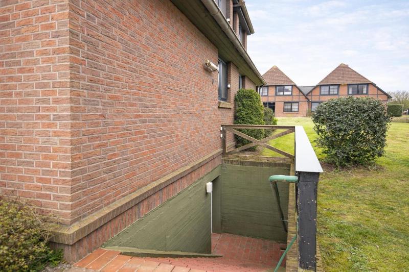 Ferienwohnung-Seebaer-mit-Flair-und-Balkon-im-schoenen-Ort-Werdum - image 10