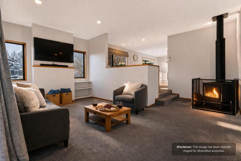 Central Comfort in Wanaka - image 49
