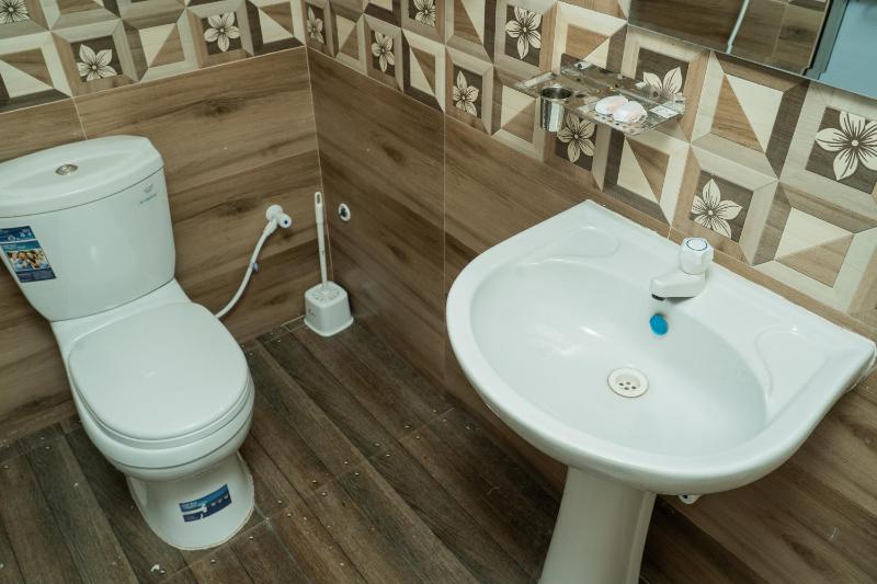 Nilaveli Beach Bungalow - image 38