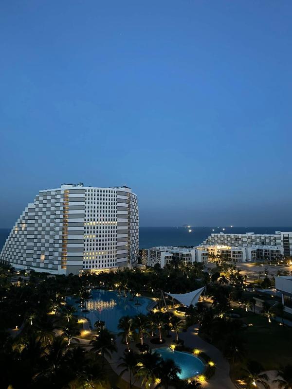 Cam Ranh Beach Resort - 5 Mins to Airport - image 18