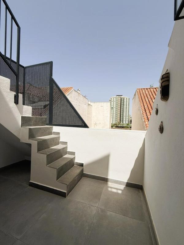 Luxury beach penthouse with Jacuzzi - image 6