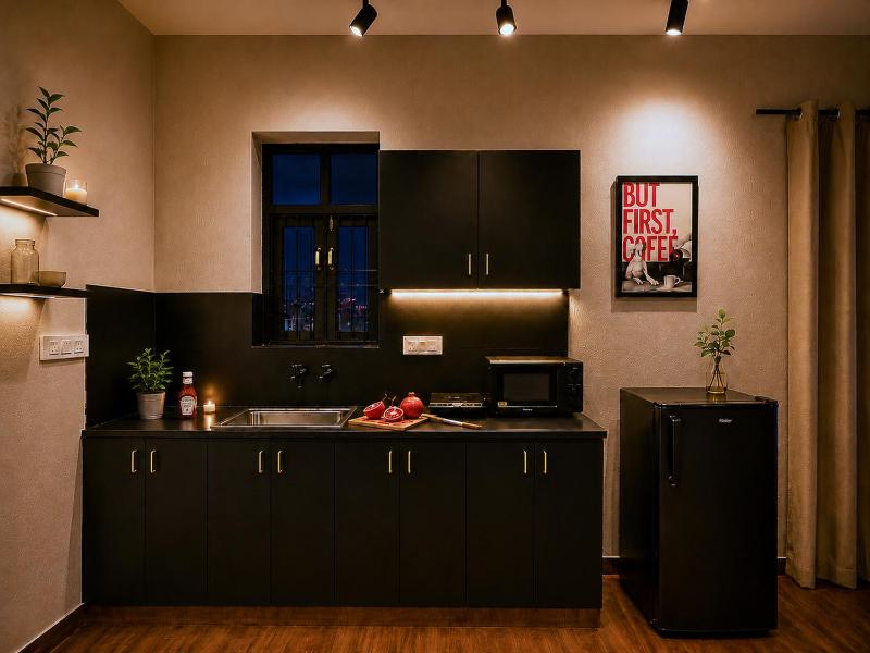 Let'Stay - Shivram Luxury Apartments in Noida Sector 63A Near Fortis Hospital - image 2