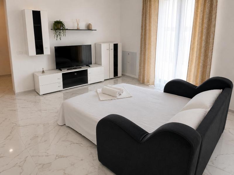AVI GARDEN Apartments - image 30