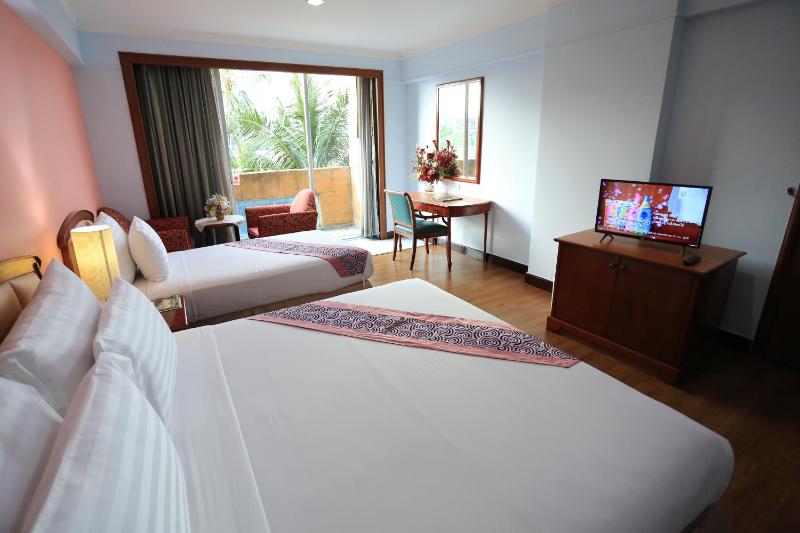 Superior Double or Twin Room image 2