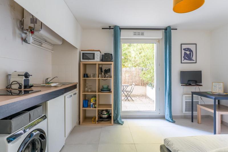 Paladines - Studio avec terrasse - image 12