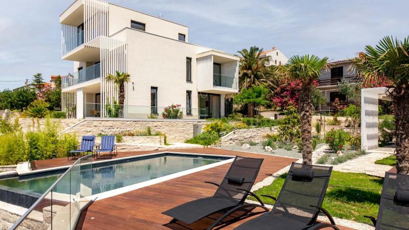 Luxury villa Mar with infinity pool in Rab - image 16