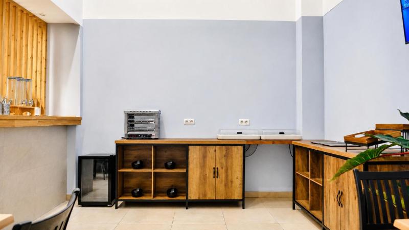 Nuvi Mercado - image 6