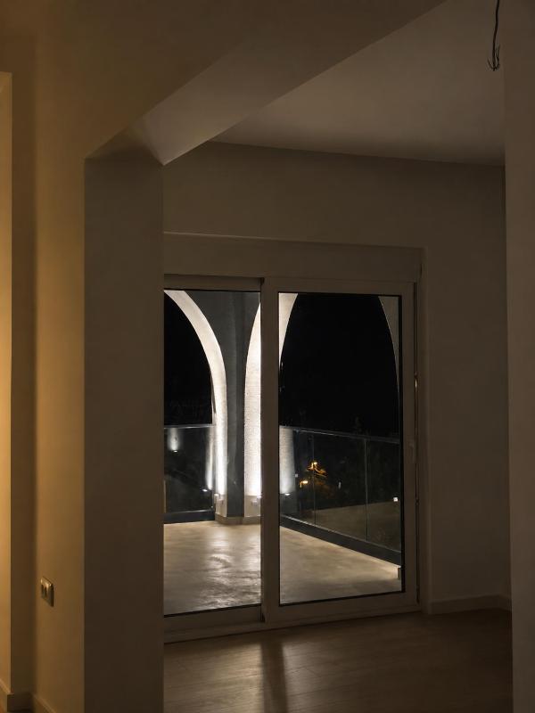 White Arches - image 16