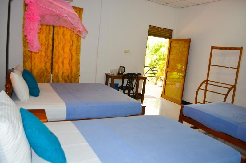 Trinco Eddi Resort - image 2