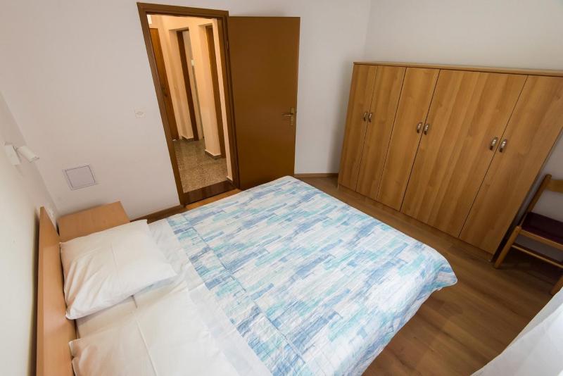 Holiday apartment in Privlaka with sea view balcony air conditioning WiFi 3598-1 - image 40