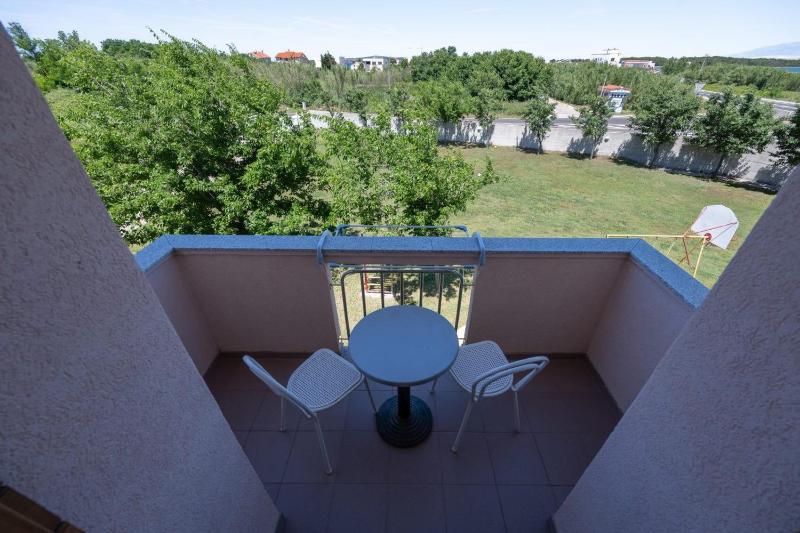 Apartment in Privlaka with sea view balcony air conditioning WiFi 3598-2 - image 34